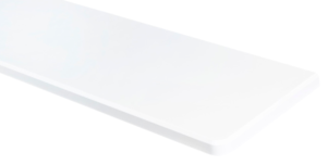 Parapet wewnętrzny w kolorze białym o wysokim połysku z gładkim, zaokrąglonym narożnikiem, zaprezentowany na czystym tle. Powierzchnia wyraźnie odbija światło.