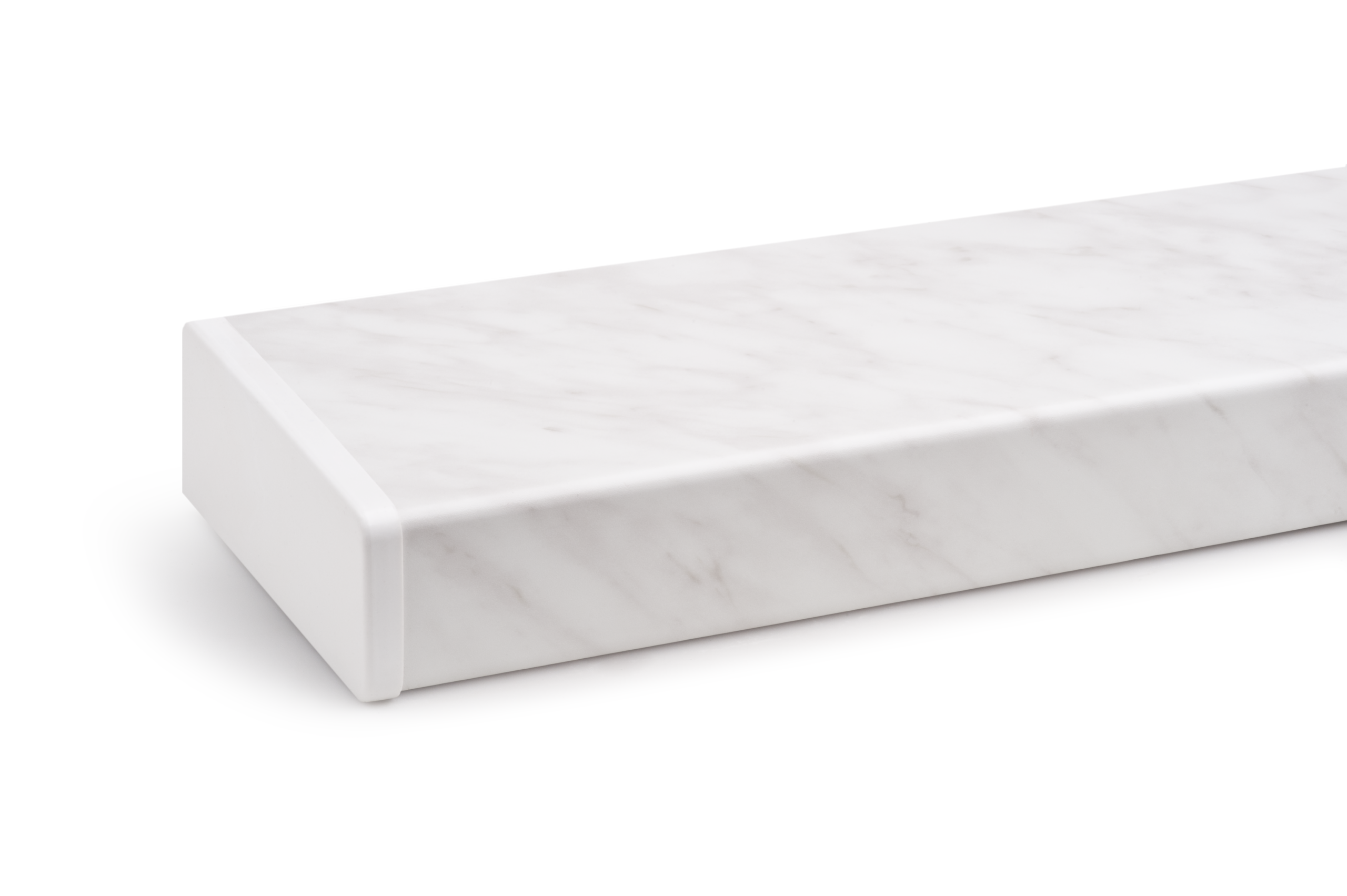 Nakładka renowacyjna PCV imitująca jasny marmur z delikatnym szarym użyleniem.