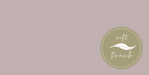 Parapet wewnętrzny w kolorze soft taupe (ciepły szarobrązowy) o gładkim, matowym wykończeniu